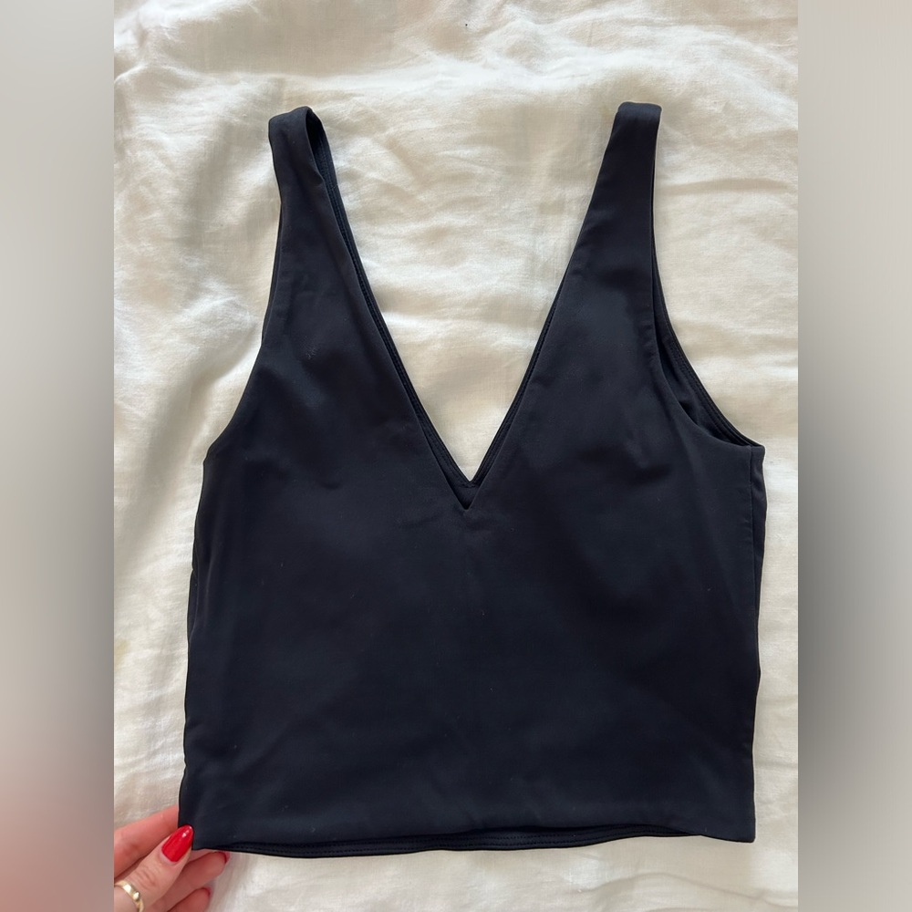 Contour v neck tank from Babaton